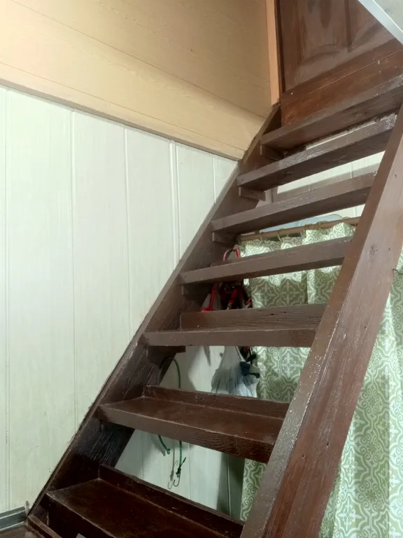 Необычная квартира-мансарда рядом с парком Монрепо