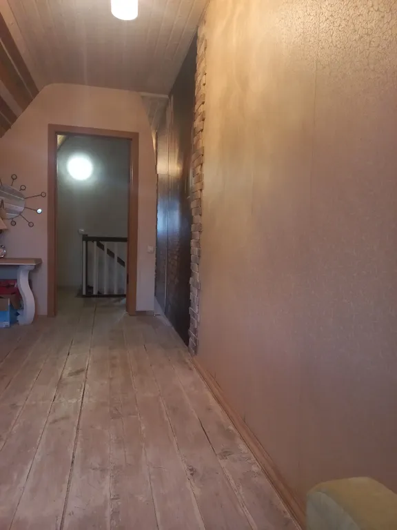 Частный дом в деревне в 15 километрах от центра города