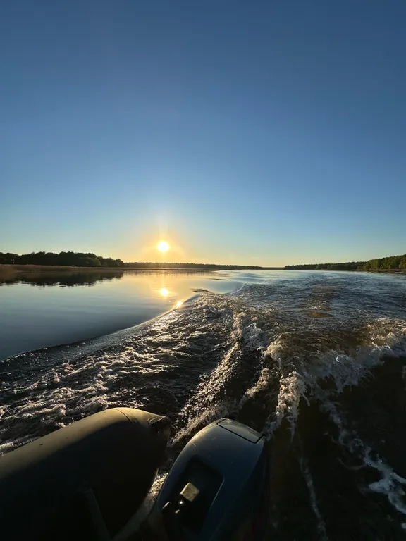 Коттедж Дом с террасой на берегу реки — Логиново
