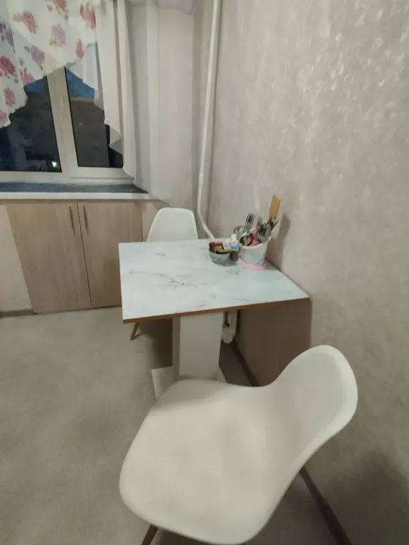 Уютная квартира в городе среди гор