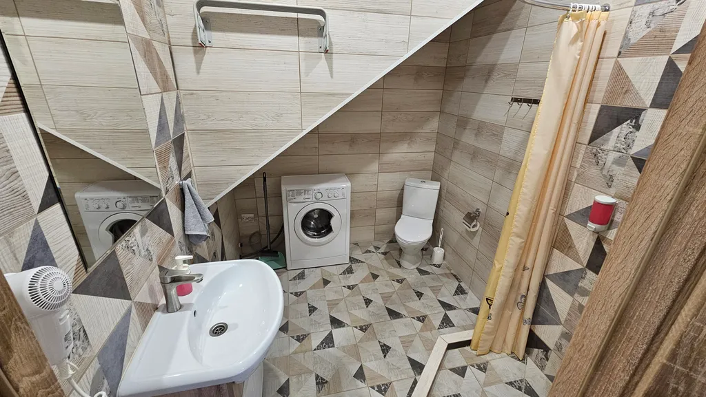 Семейное бунгало возле леса