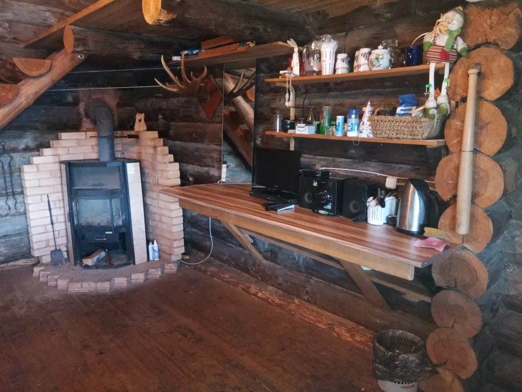 Шале на берегу озера Лесицкое