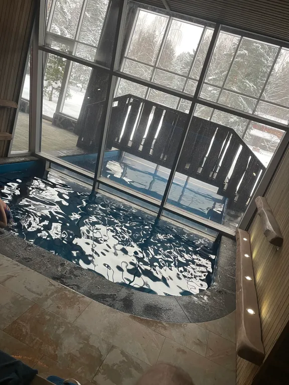 Тихий Барн в лесу