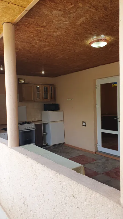 Домик на море, в этом году открыты 2 пляжа