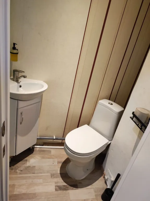 Дом для 15 человек и 10 автомобилей