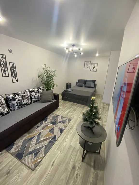 Уютная квартира в центре города — аренда посуточно в Волжский