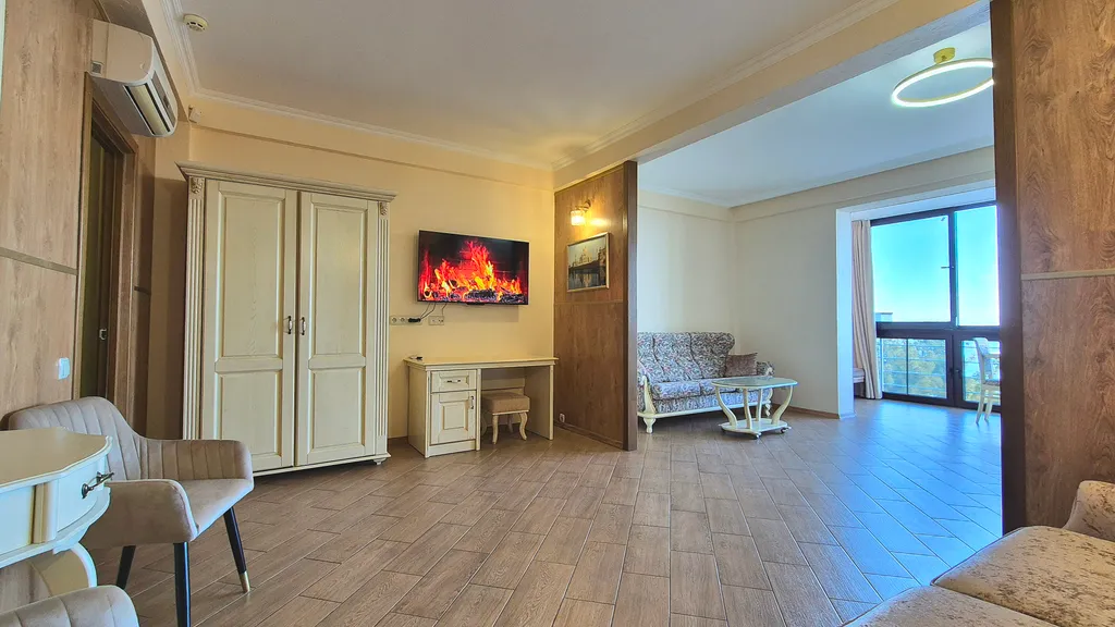 Супер-видовая квартира в Ливадии на берегу моря