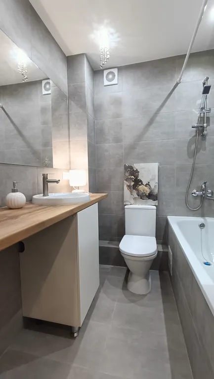 Уютная новая квартира с видом на закат