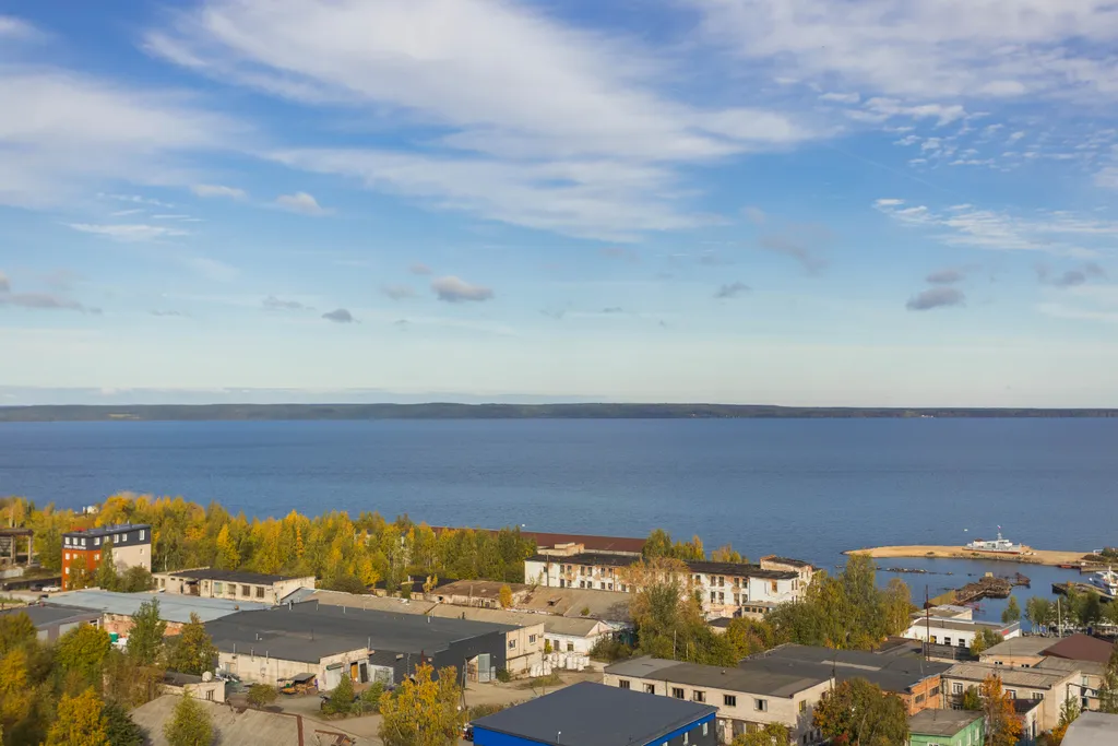Квартира с видом на озеро