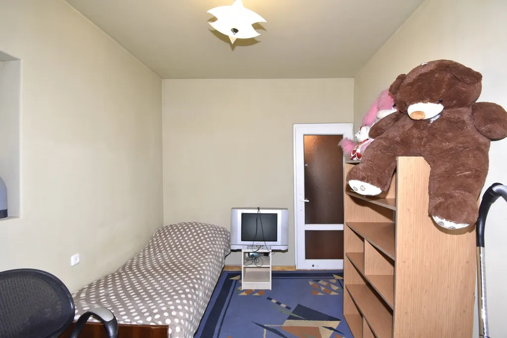 4-комнатная Квартира