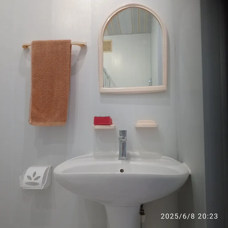 Комната с видом на море