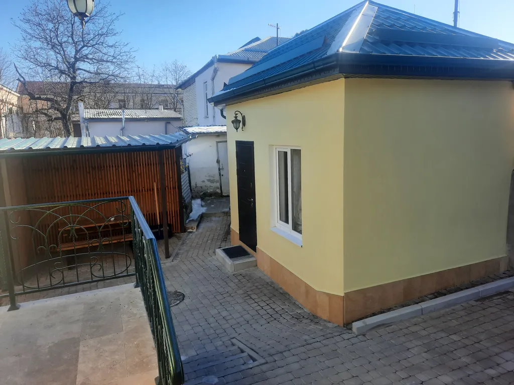 Квартира студия в отдельном домике