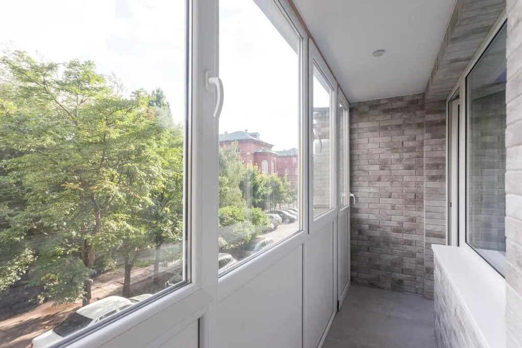 Современная 3-комнатная квартира напротив площади Победы