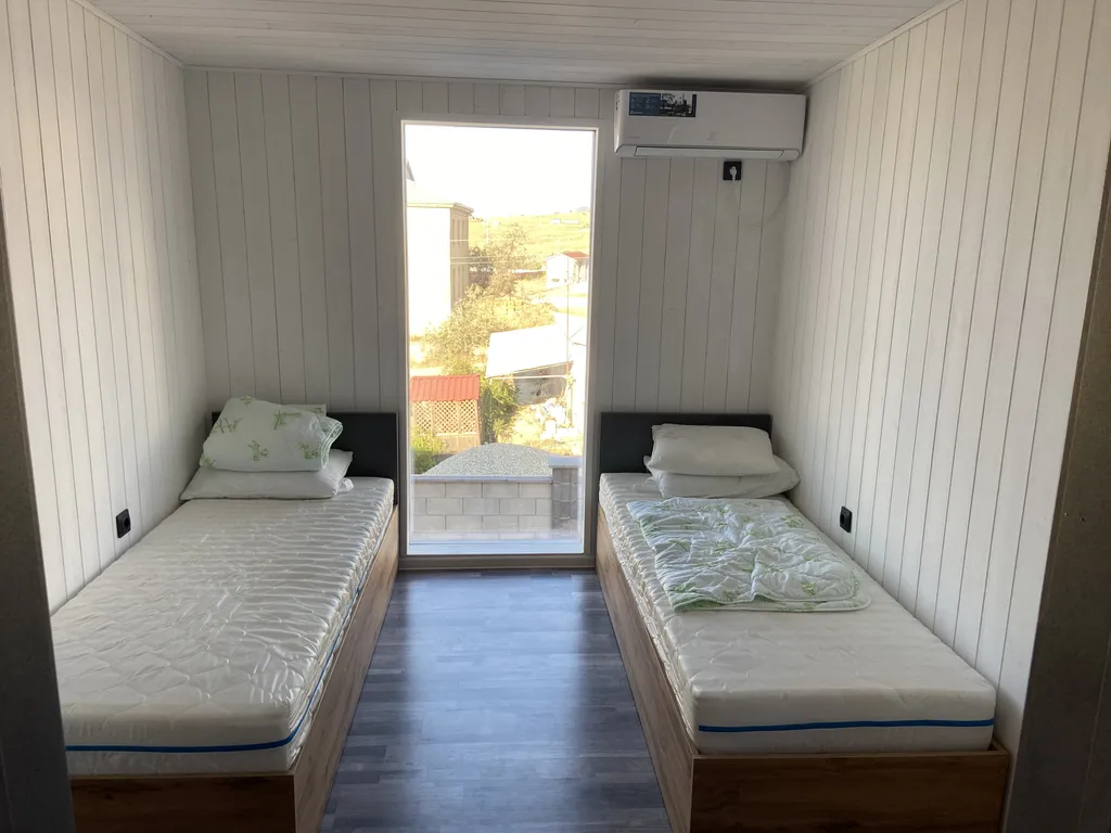 Новый комфортный чистый дом с террасой и видом на море на 1 этаже