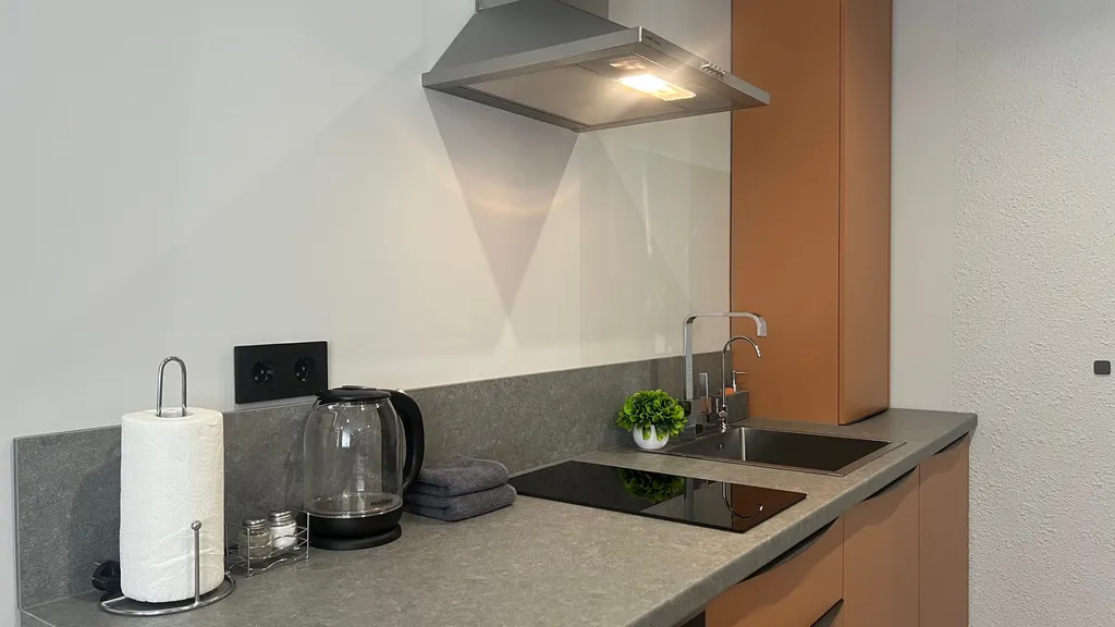 Апартаменты у Часовой башни оранжевые