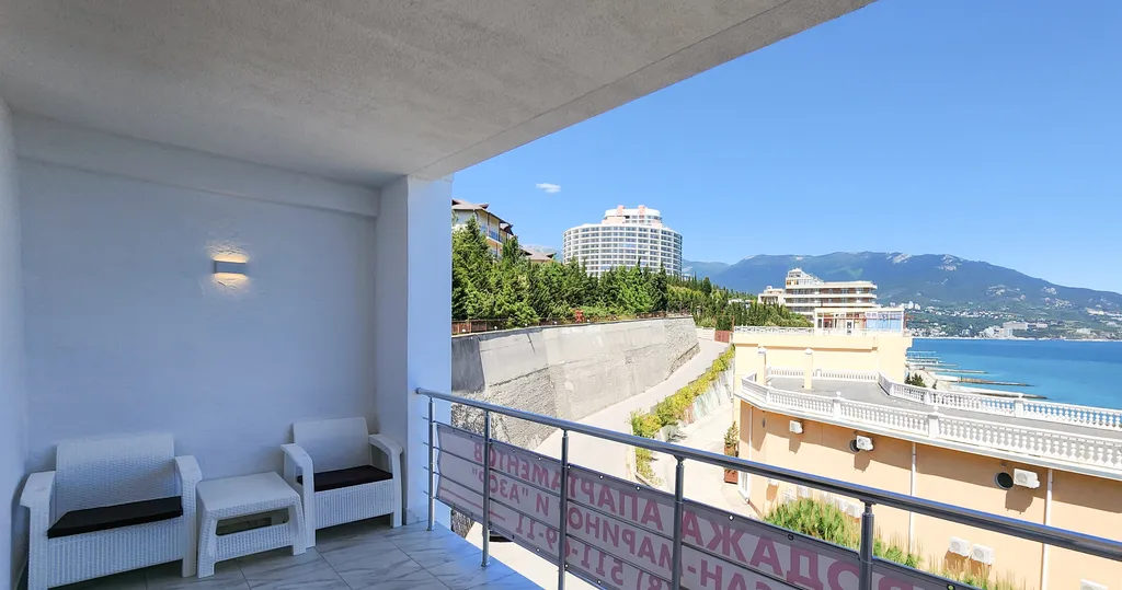 Видовая однокомнатная квартира в ЖК "Сан-Марино"