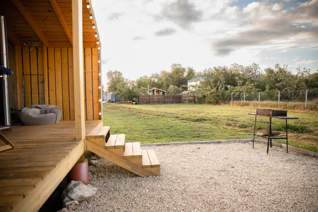 Коттедж Отдельный, уютный дом в 100 метрах от моря — Новоотрадное