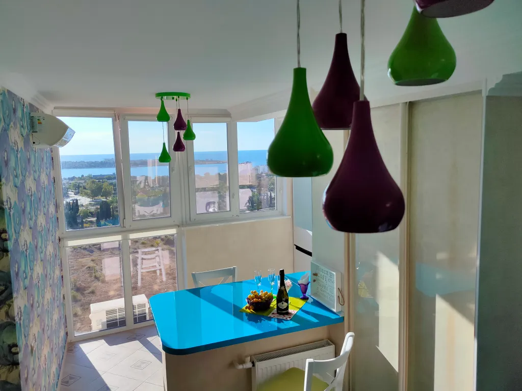 Квартира Очень красивая квартира с великолепным видом на море и парк — Севастополь