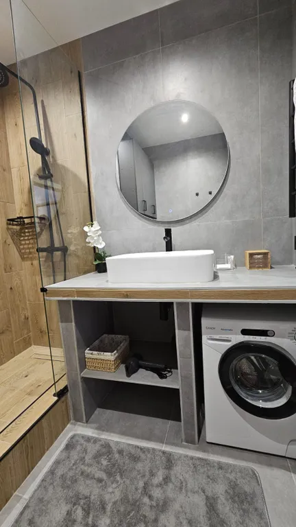 Современная 1- комнатная квартира со всеми удобствами