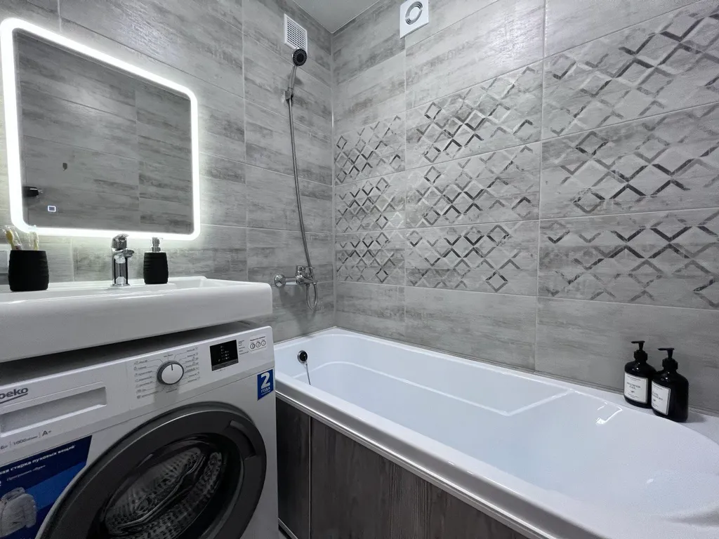 Новый 2-комнатный апартамент у парка Победы