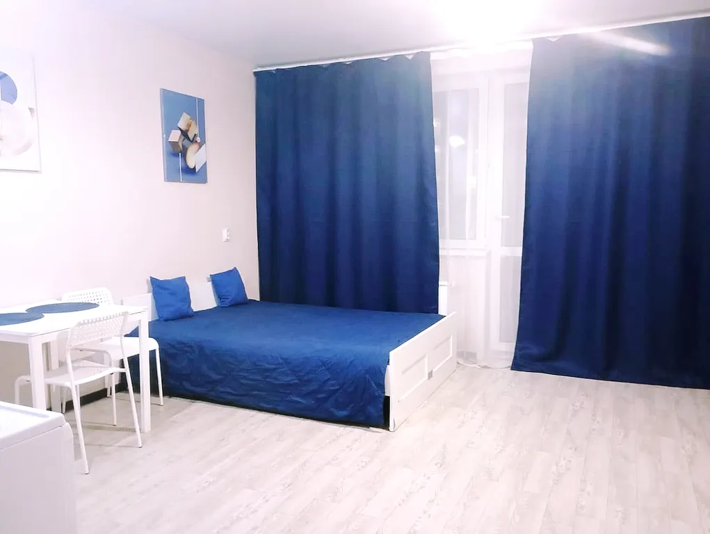 Студия на Взлетки у ТРЦ Планета