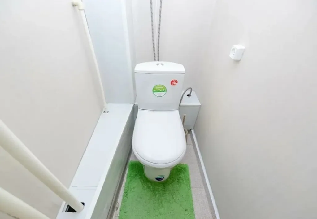 Уютная квартира рядом с ТРК Семья