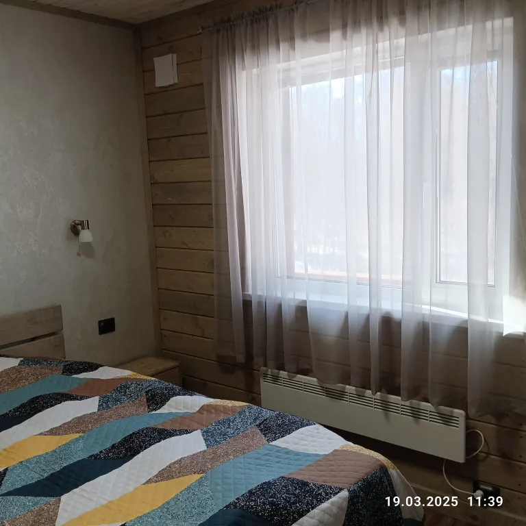 Дом с тремя спальнями с видом на озеро