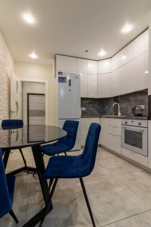 Уютная евродвушка на побережье с бассейном на крыше