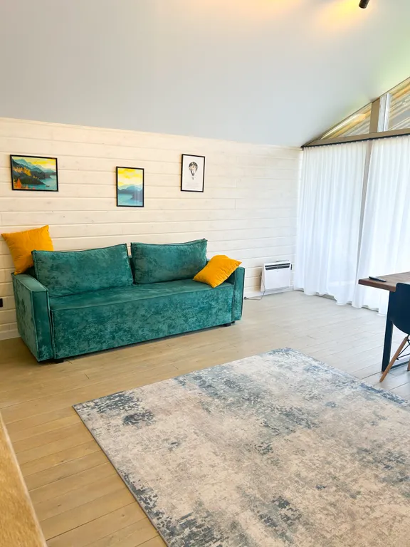 Уютный коттедж в черте города