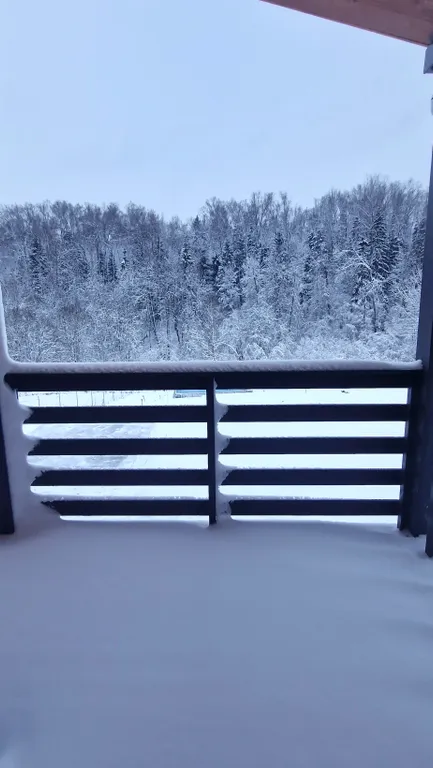 Дом Бархат с горячей купелью и панорамным видом на лесной склон