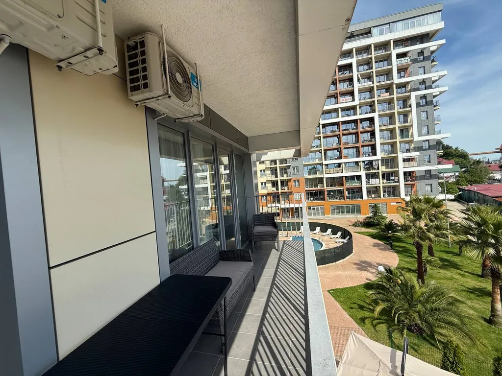 Семейный отдых у моря. Евротрешка до 6 гостей. Бассейн на территории.