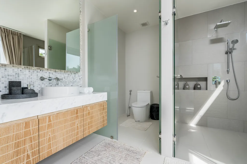 Тихая новая вилла с бассейном