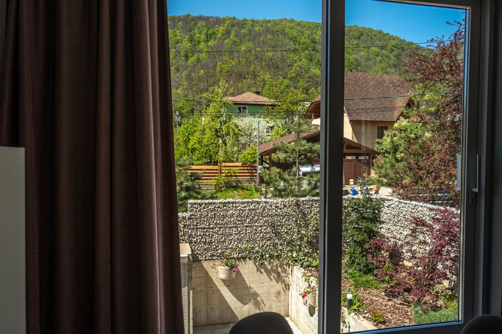 Семейные апартаменты с террасой и видом на горы