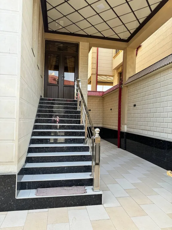 3-этажный дом  в центре города