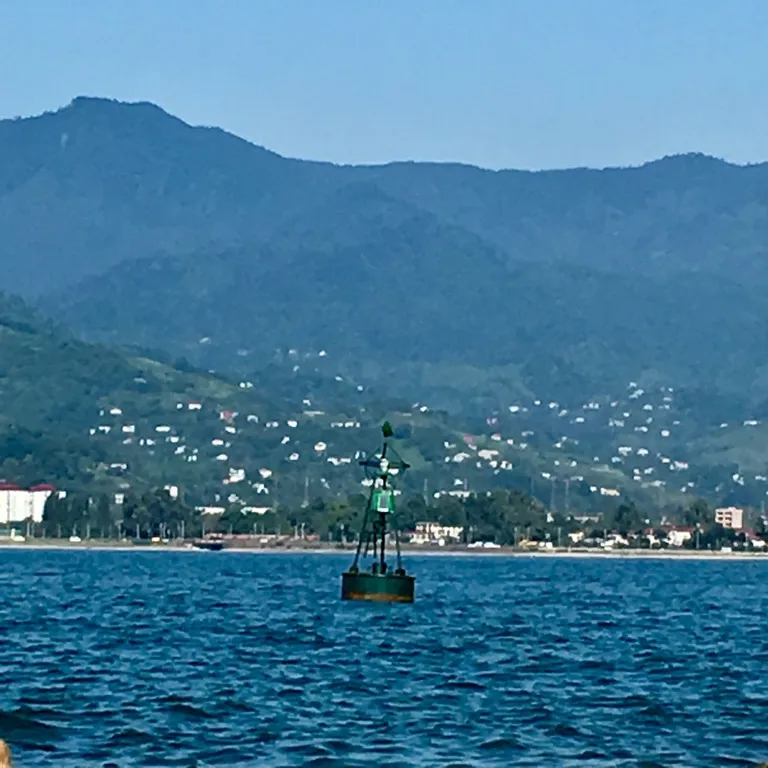 Квартира 2-комнатная Квартира — Батуми