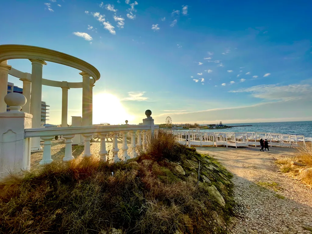 Квартира у пляжа и Парка победы с видом на море