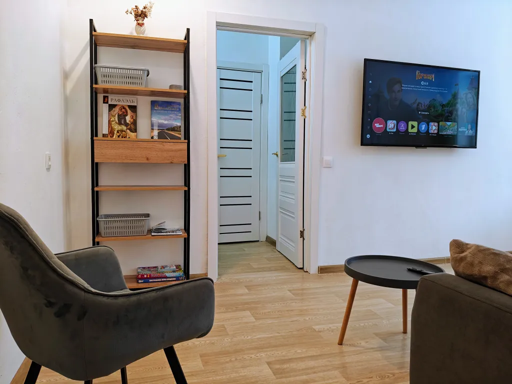 Обновленная двушка в центре