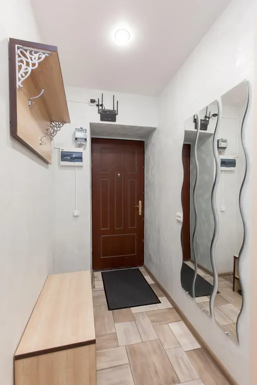 2-комнатная квартира с сауной и ярким интерьером