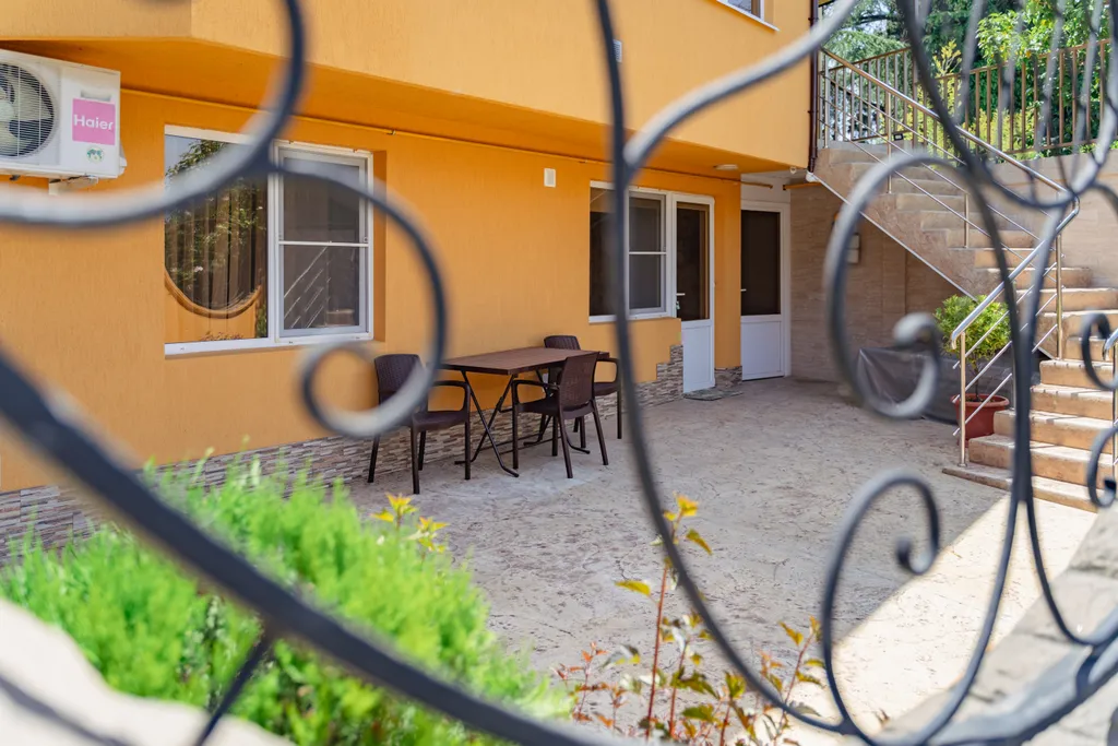 Квартира 2-комнатная Квартира — Адлер