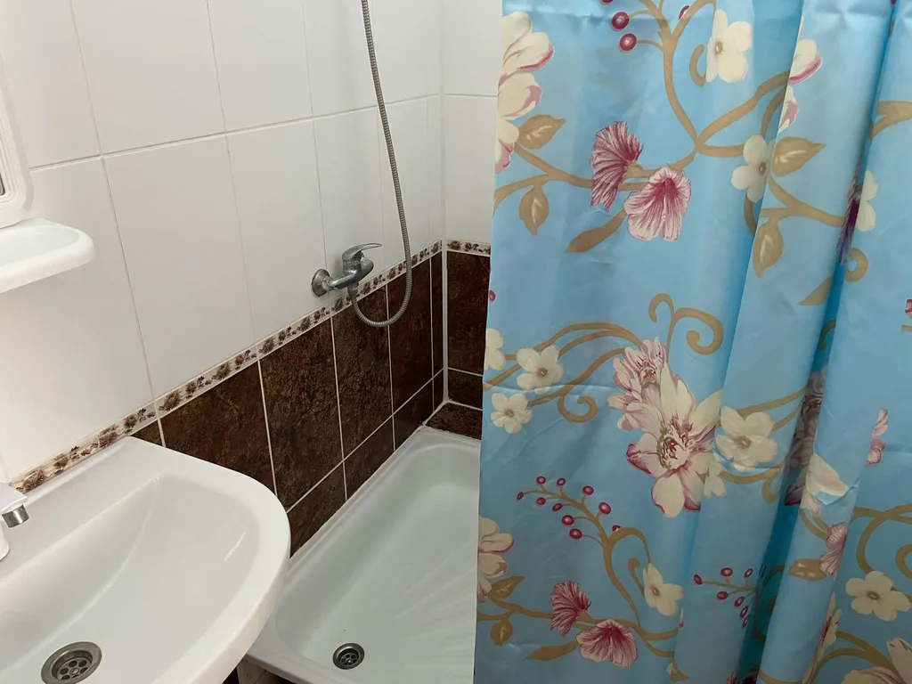 Люкс до 4-х человек 1-2 этажи