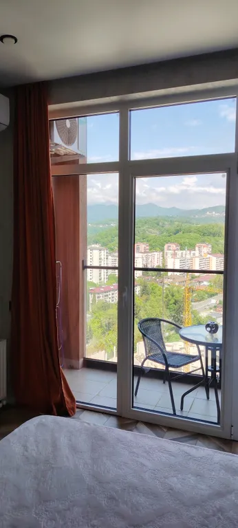 Студия с видом на горы