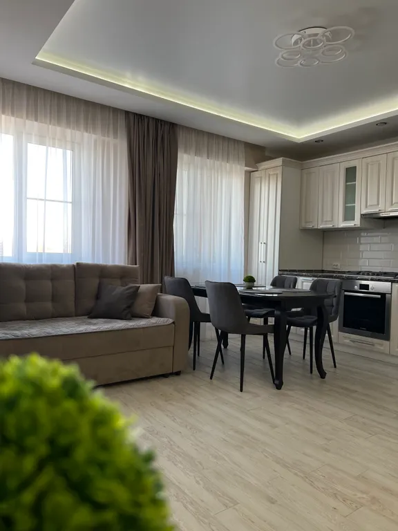 Уютная евро трешка с хорошим ремонтом