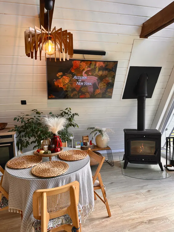 Большой уединенный A-frame в лесу с горячей купелью Фурако