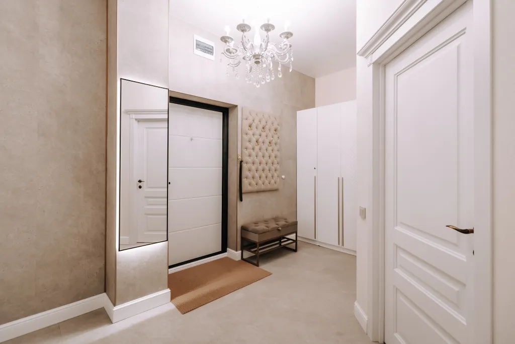 Рыжий Кот Голд (видовая квартира с изолированной спальней)