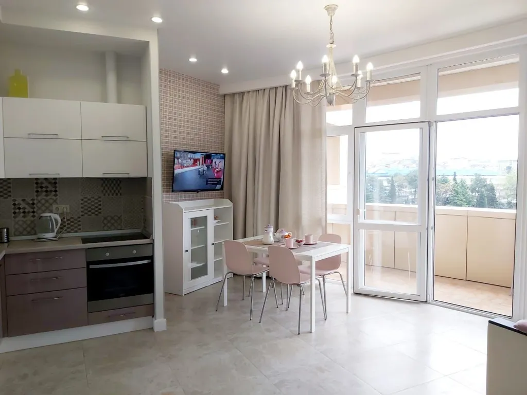 Просторная квартира с видом на море и горы