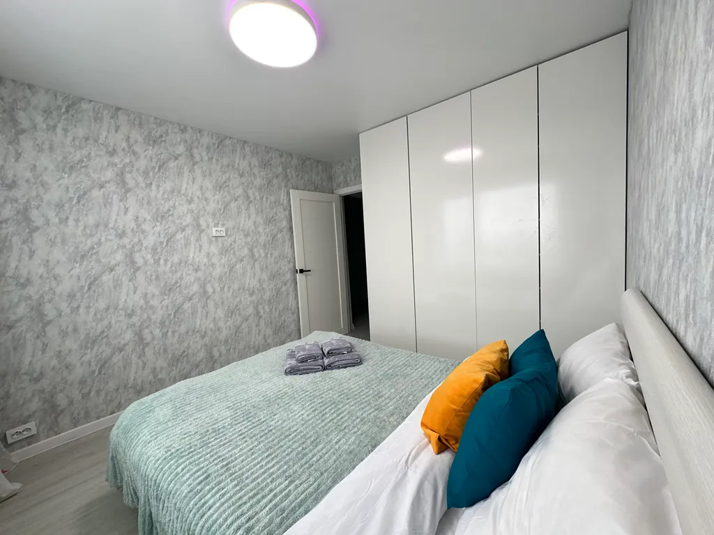 Евро-трешка на автостанции