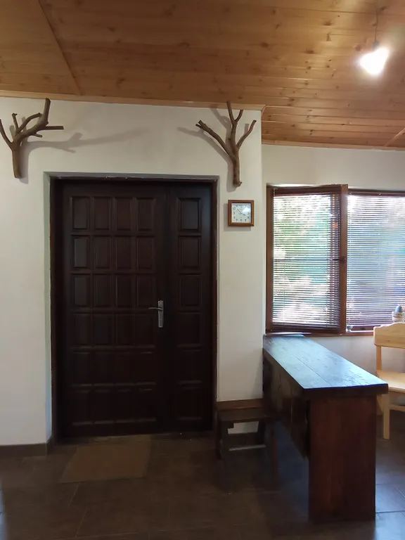 Коттедж в саду у Веры