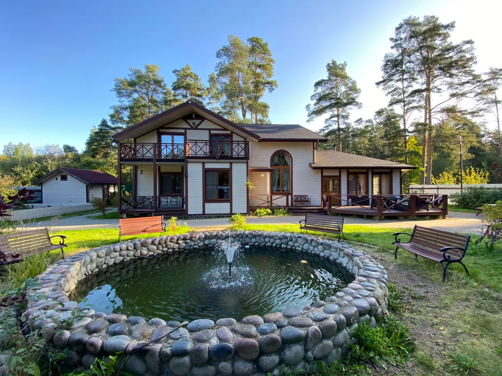 Дом в Громово на берегу озера Суходольское