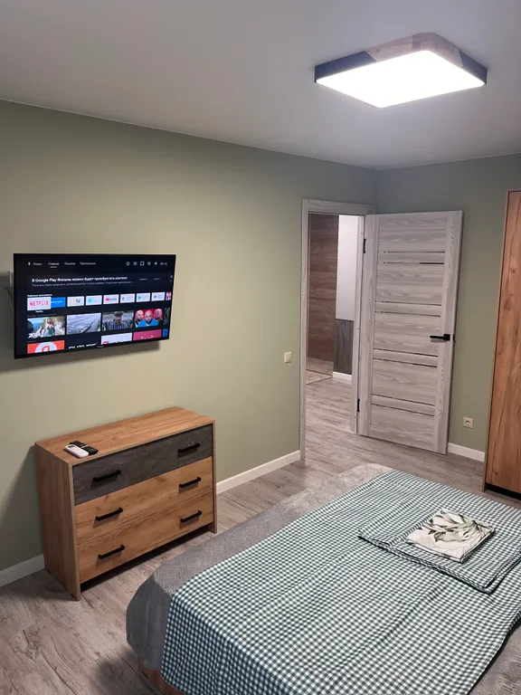 Трехкомнатная квартира в центре Кудепсты