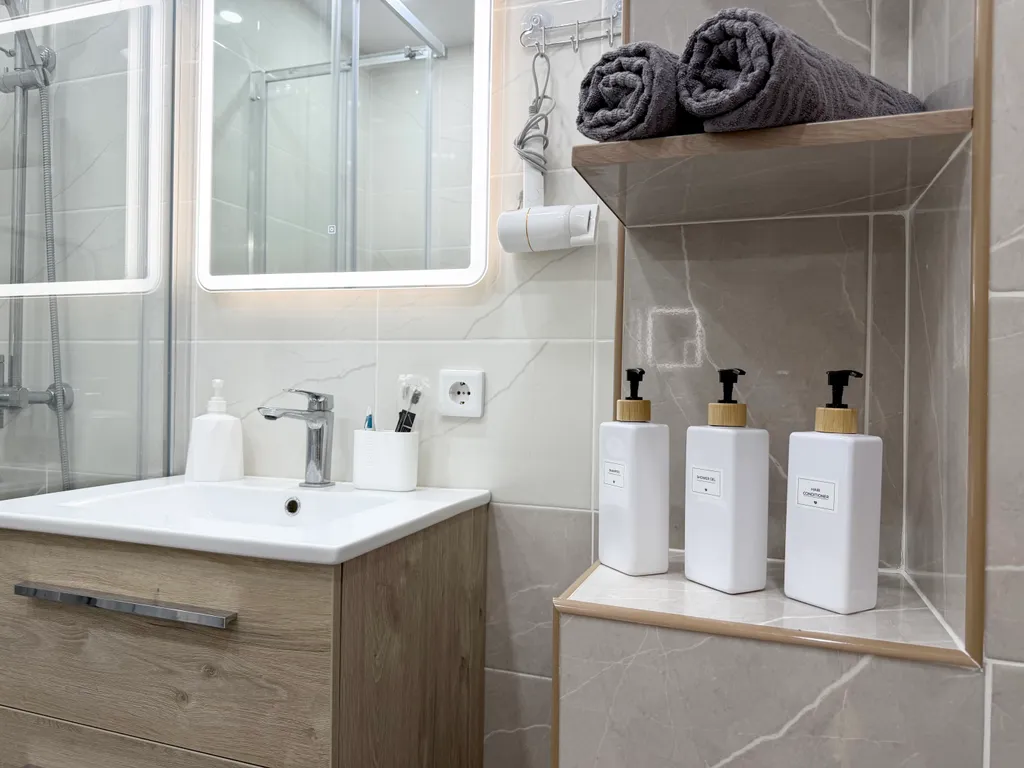 Студия со свежим ремонтом на 16 этаже